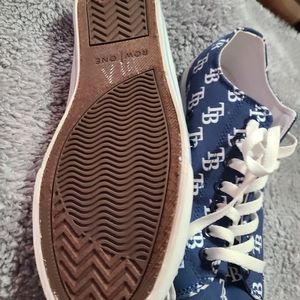 Row/One shoes